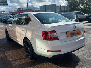 2013 Skoda Octavia III (A7), белый, 1375000 рублей, вид 4
