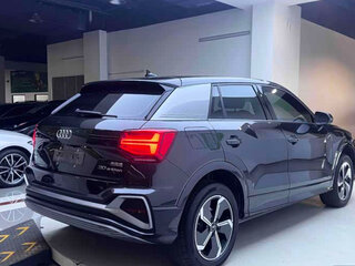 2023 Audi Q2 L e-tron I Рестайлинг, чёрный, 1790009 рублей, вид 3