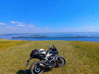 2024 Husqvarna Svartpilen 401, серый, 570000 рублей, вид 3