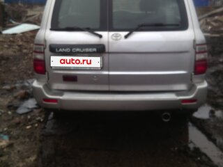 2004 Toyota Land Cruiser 105 100 Series Рестайлинг 1, серебристый, 2850000 рублей, вид 5