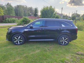 2021 Kia Sorento IV, чёрный, 3650000 рублей, вид 3