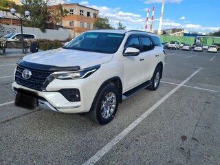 2021 Toyota Fortuner II Рестайлинг, белый, 4400000 рублей, вид 5