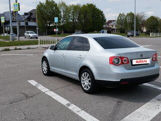 2009 Volkswagen Jetta V, серебристый, 800000 рублей, вид 3