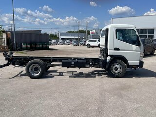 2024 Fuso (Mitsubishi) Canter, белый, 4500000 рублей, вид 3