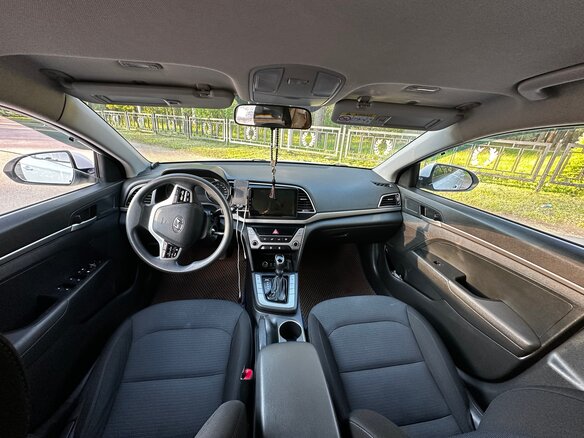 2016 Hyundai Elantra VI (AD), белый, 980000 рублей - вид 9