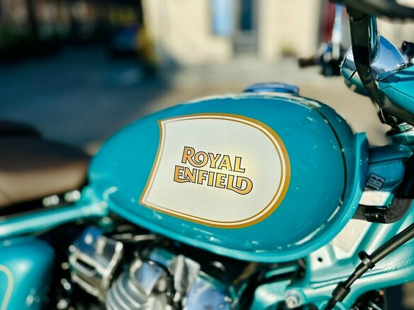 2026 Royal Enfield Classic 650, зелёный, 713000 рублей - вид 20