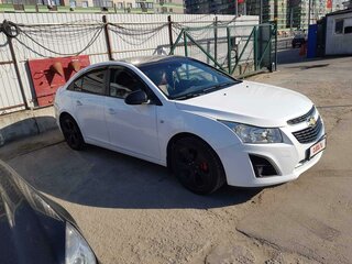 2013 Chevrolet Cruze I Рестайлинг, белый, 730000 рублей, вид 4