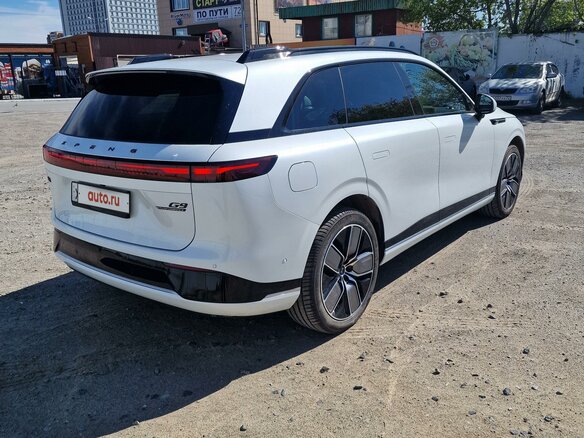 2023 Xpeng G9 650, белый, 5390000 рублей - вид 5