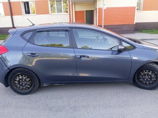 2015 Kia Ceed II Рестайлинг, синий, 800000 рублей, вид 3