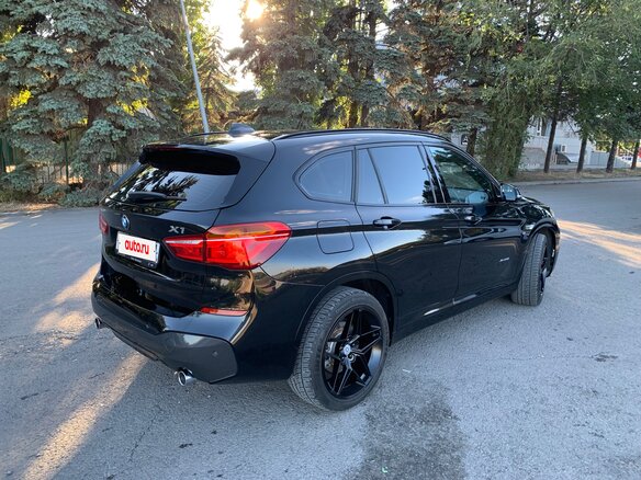 2018 BMW X1 20i xDrive II (F48), чёрный, 3000000 рублей - вид 5