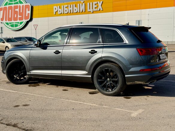 2016 Audi Q7 II (4M), серый, 2880000 рублей - вид 4