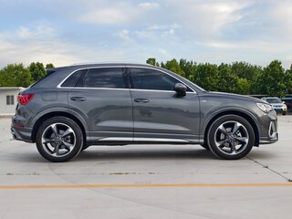 2022 Audi Q3 35 TFSI II (F3), серый, 2140052 рублей, вид 4