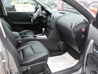 2012 Nissan Qashqai I Рестайлинг, серебристый, 900000 рублей, вид 3