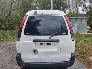 1999 Toyota Town Ace III, белый, 300000 рублей, вид 2