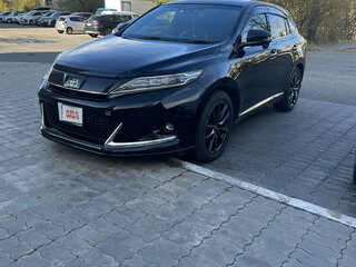 2017 Toyota Harrier III (XU60) Рестайлинг, чёрный, 3650000 рублей, вид 1