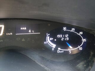 2014 Nissan Serena IV (C26), белый, 1400000 рублей, вид 3