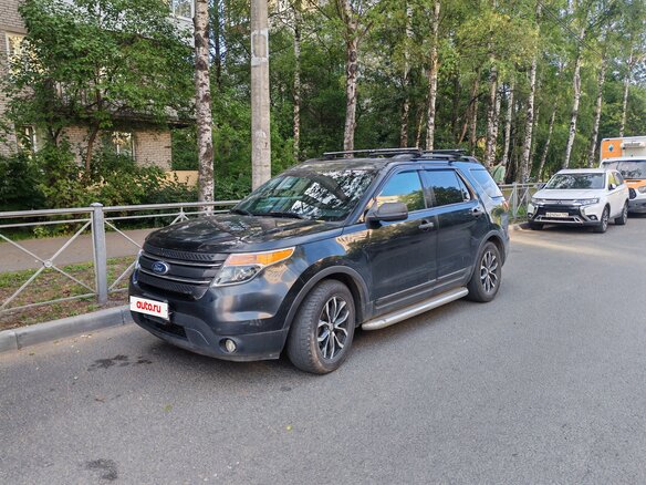 2011 Ford Explorer V, чёрный, 1350000 рублей