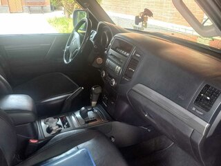 2010 Mitsubishi Pajero IV, чёрный, 2100000 рублей, вид 5