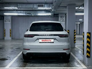 2021 Porsche Cayenne III, серый, 8600000 рублей, вид 4