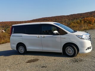 2015 Toyota Noah III (R80), пурпурный, 1900000 рублей, вид 5
