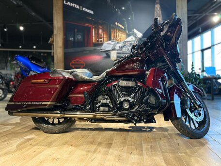 2018 Harley-Davidson CVO Street Glide, пурпурный, 3950000 рублей, вид 1
