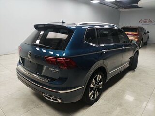 2021 Volkswagen Tiguan L II Рестайлинг (China Market), синий, 4300000 рублей, вид 4