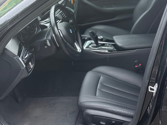 2018 BMW 5 серии 520i VII (G30/G31/G38), чёрный, 2950000 рублей - вид 7