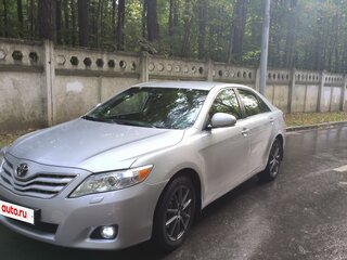 2011 Toyota Camry VI (XV40) Рестайлинг, серебристый, 1250000 рублей, вид 2