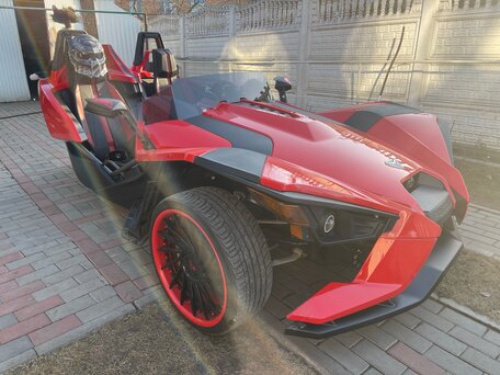 2016 Polaris Slingshot, красный, 1999000 рублей, вид 5