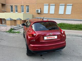 2011 Nissan Juke I, красный, 850000 рублей, вид 4