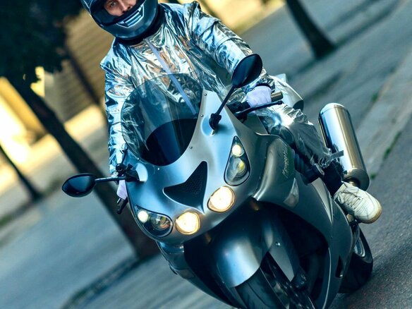 2007 Kawasaki ZZR 1400, серебристый, 650000 рублей - вид 9