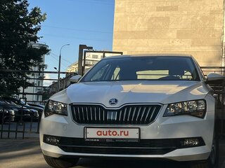 2018 Skoda Superb III, белый, 2700000 рублей, вид 2