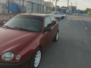 1998 Toyota Corolla VIII (E110), красный, 699000 рублей, вид 2