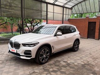 2021 BMW X5 40i IV (G05/G18), белый, 7000000 рублей, вид 1