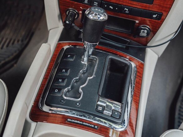 2006 Jeep Commander, чёрный, 1730000 рублей - вид 25