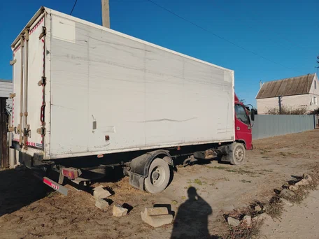 2012 Foton Auman BJ10xx, красный, 800000 рублей, вид 2