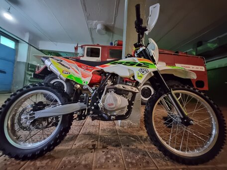 2023 BSE Z2, серебристый, 140000 рублей, вид 4