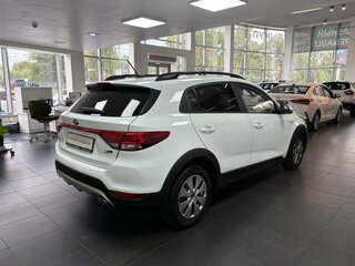 2018 Kia Rio X-Line IV, белый, 1554000 рублей, вид 4