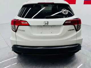 2022 Honda Vezel I Рестайлинг, белый, 1700000 рублей, вид 5