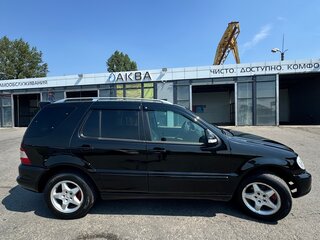 2002 Mercedes-Benz M-Класс 320 I (W163) Рестайлинг, чёрный, 680000 рублей, вид 2