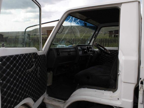 1989 Mazda Titan, белый, 700000 рублей - вид 6