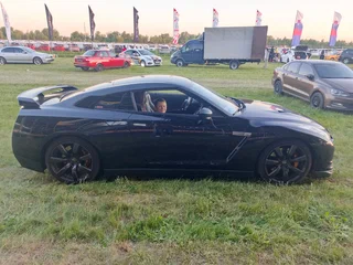 2009 Nissan GT-R I, синий, 6000000 рублей, вид 4