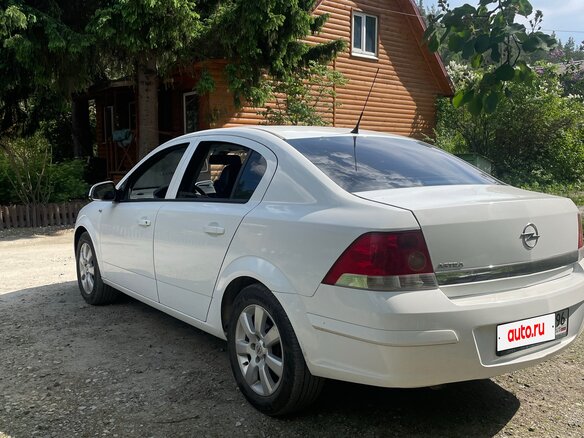 2012 Opel Astra H Рестайлинг, белый, 700000 рублей - вид 7