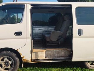2001 Nissan Caravan IV (E25), белый, 430000 рублей, вид 5