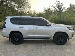 2021 Toyota Land Cruiser Prado 150 Series Рестайлинг 3, серый, 7150000 рублей, вид 3
