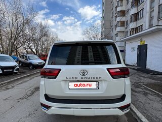 2021 Toyota Land Cruiser 300 Series, белый, 10500000 рублей, вид 5