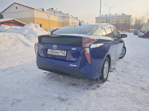 2016 Toyota Prius IV (XW50), синий, 1499000 рублей - вид 8