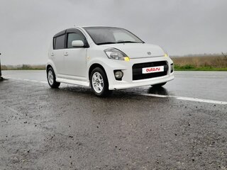 2006 Daihatsu Sirion II (M3), белый, 500000 рублей, вид 3