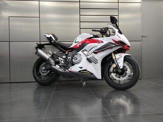 Voge RR660S