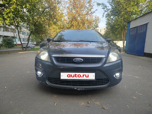2010 Ford Focus II Рестайлинг, серый, 300000 рублей - вид 8